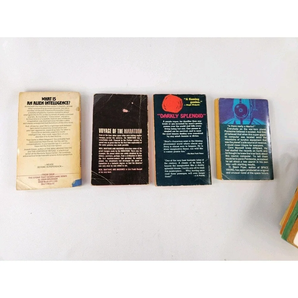 SciFi‎ Paperback Books Various Authors Lot of 10 Manning Le Guin Planet Awoke